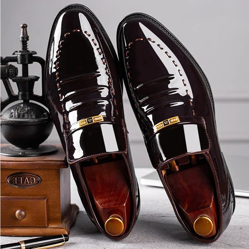 Mocassini Slip-On da Uomo con Dettaglio Metallico