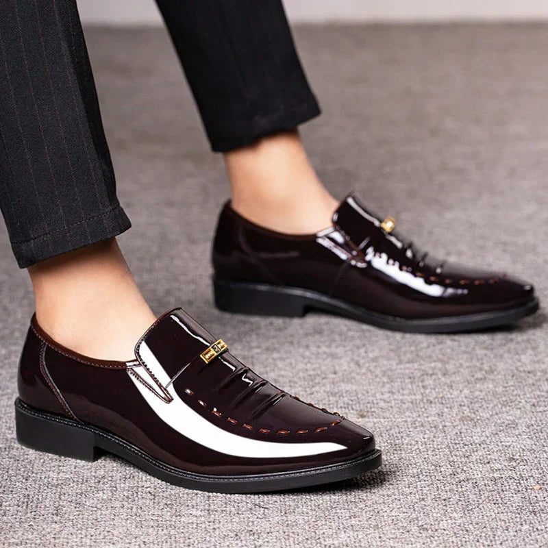 Mocassini Slip-On da Uomo con Dettaglio Metallico — foto 2