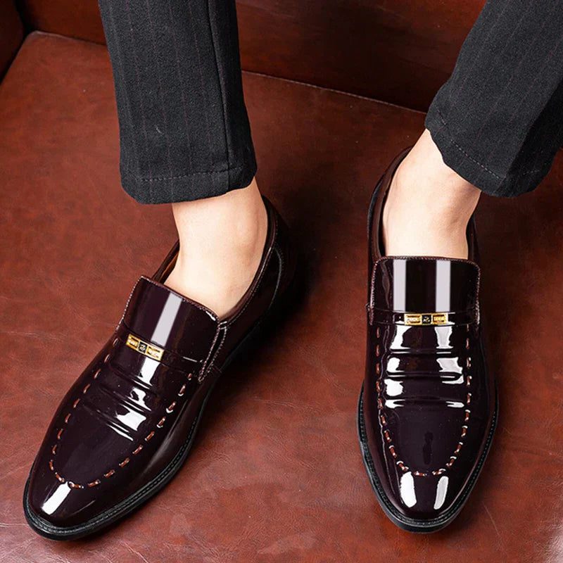 Mocassini Slip-On da Uomo con Dettaglio Metallico — foto 3
