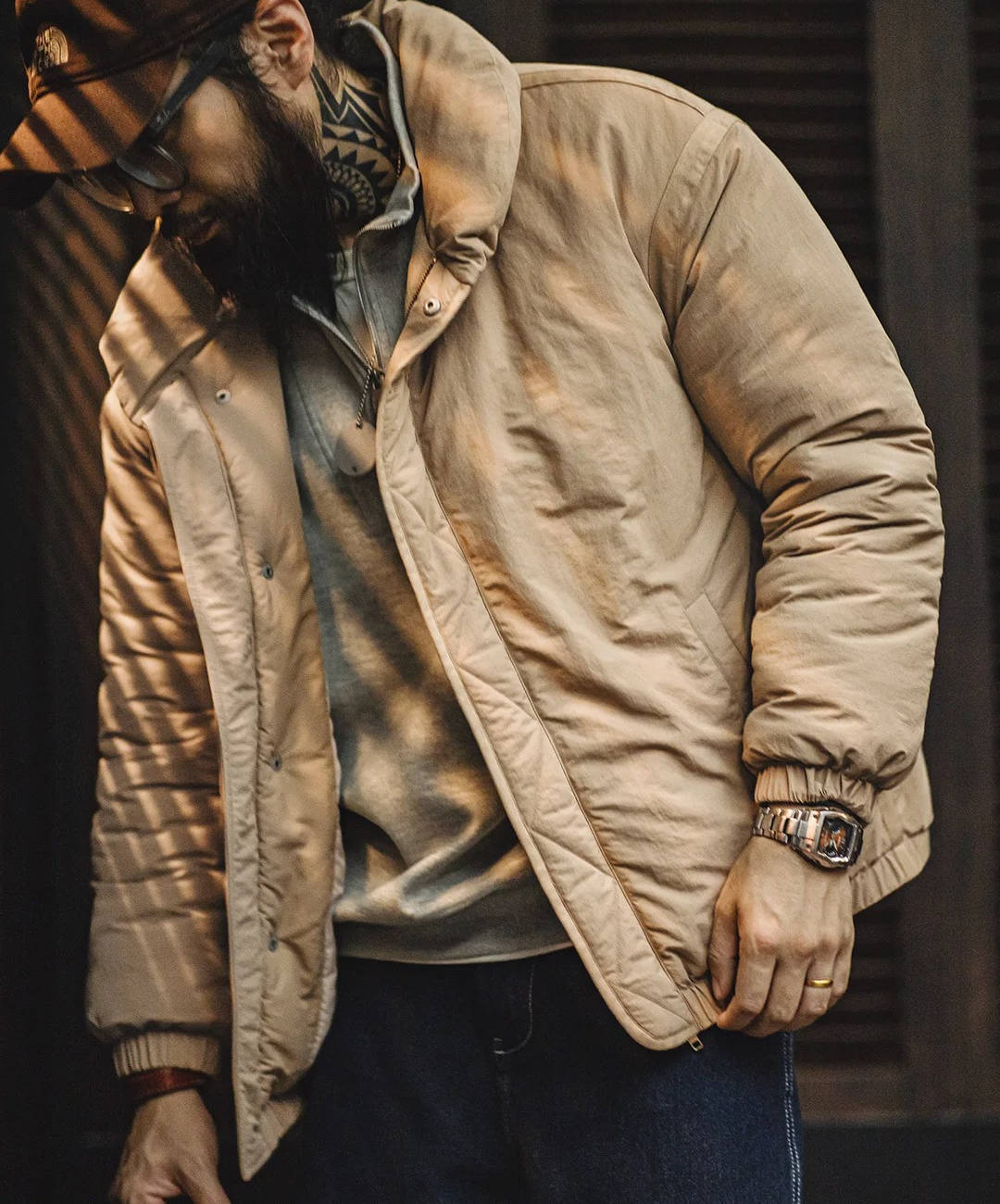 Piumino Beige da Uomo con Collo Regolabile — foto 6