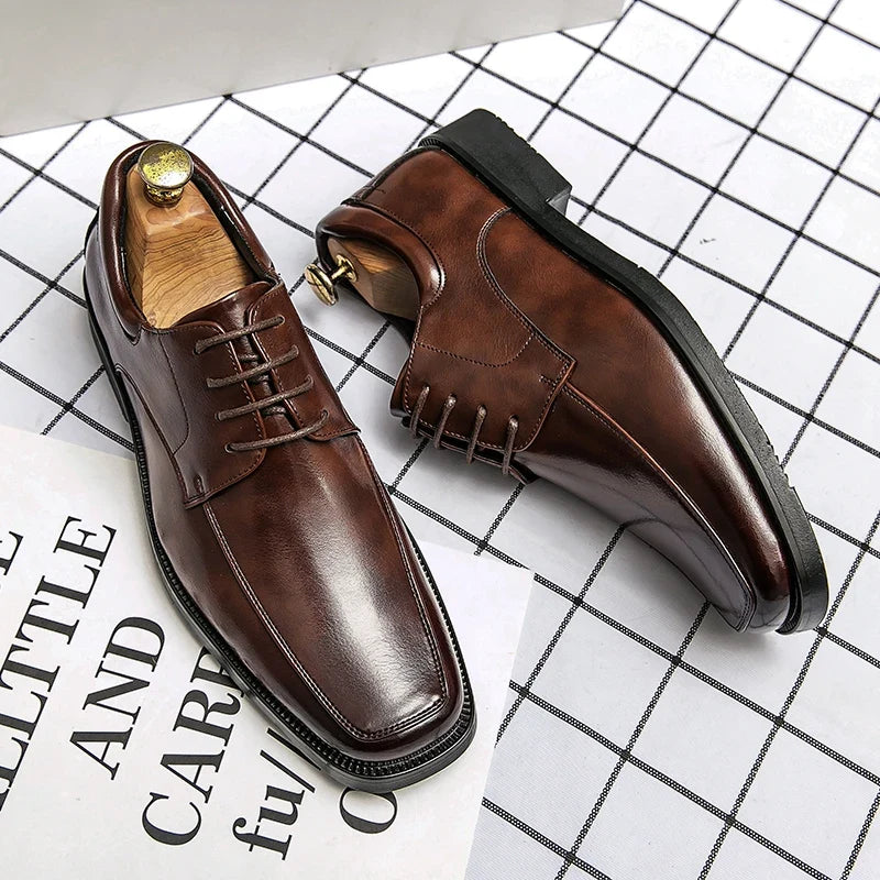 Scarpe Derby da Uomo in Pelle Finitura Lucida