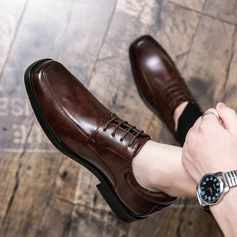 Scarpe Derby da Uomo in Pelle Finitura Lucida — foto 3