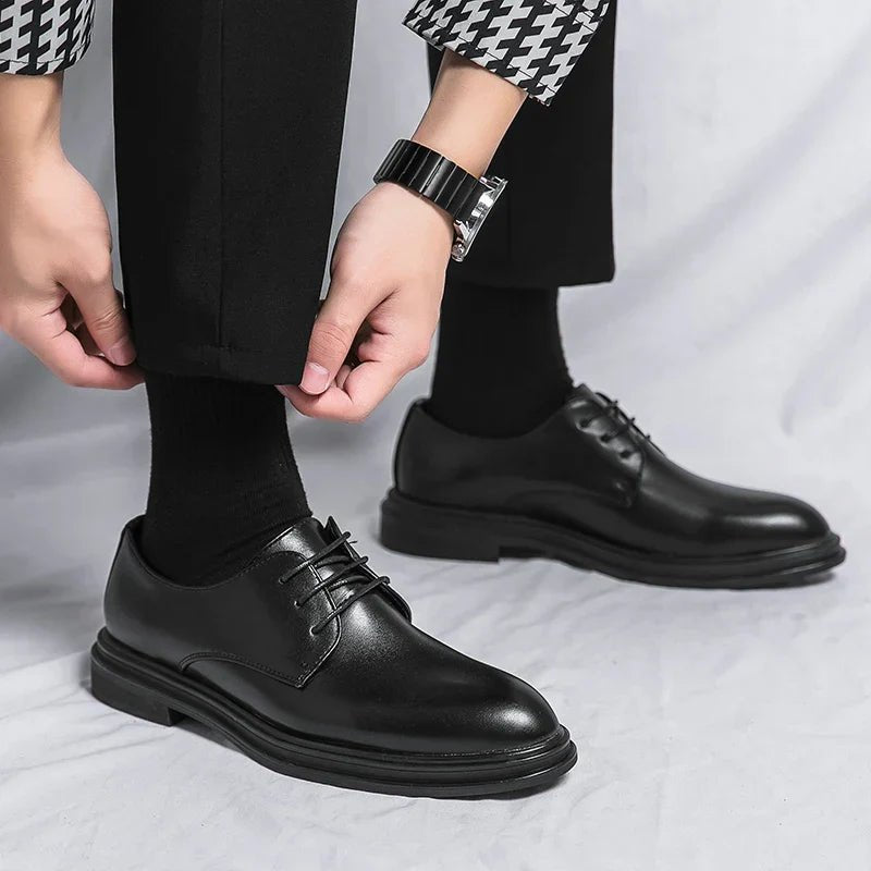 Scarpe Derby da Uomo Punta Liscia Effetto Lucido — foto 4