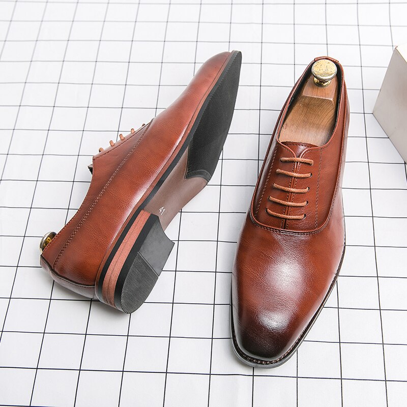 Scarpe Oxford da Uomo Eleganti con Wingtip — foto 7