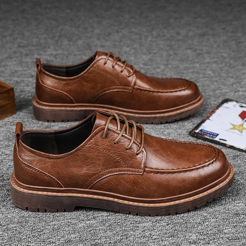 Sneaker da Uomo in Pelle con Dettagli Brogue