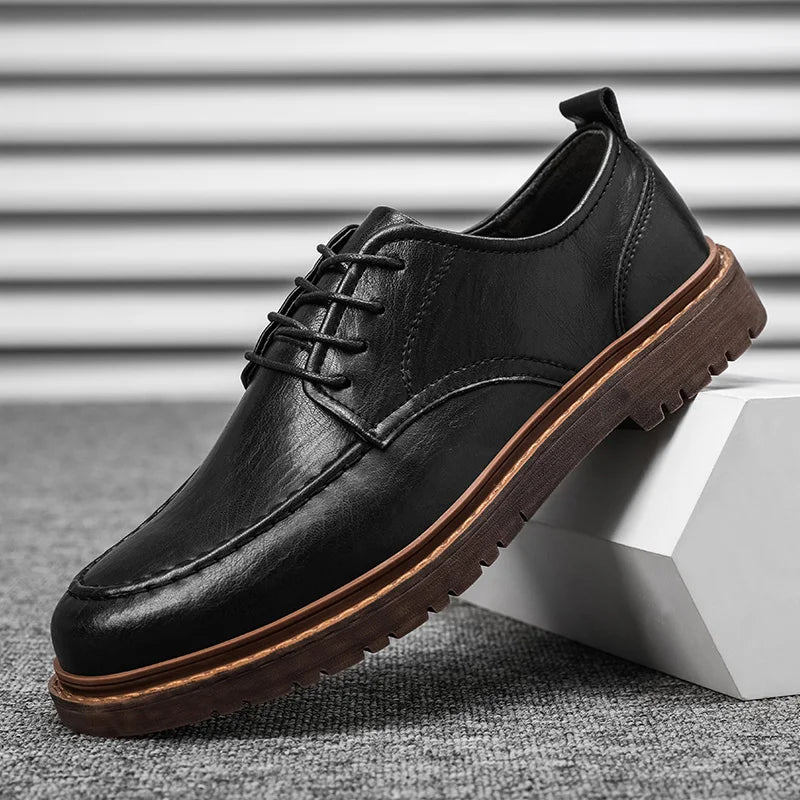 Sneaker da Uomo in Pelle con Dettagli Brogue — foto 2