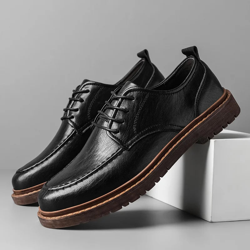 Sneaker da Uomo in Pelle con Dettagli Brogue — foto 5