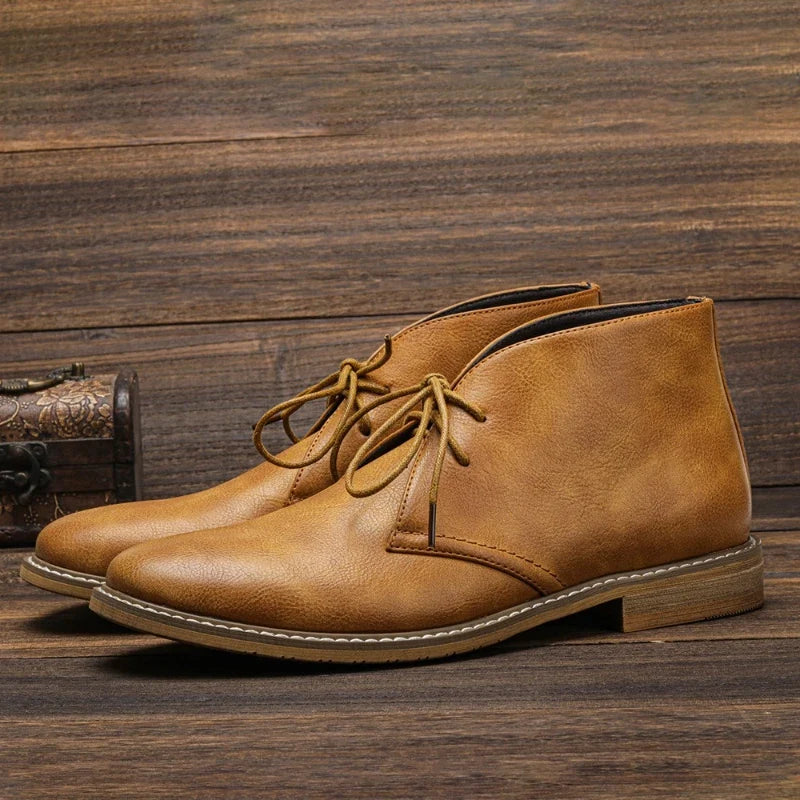 Stivaletti Chukka da Uomo in Pelle Classici